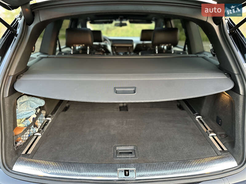 Позашляховик / Кросовер Audi Q7 2010 в Самборі