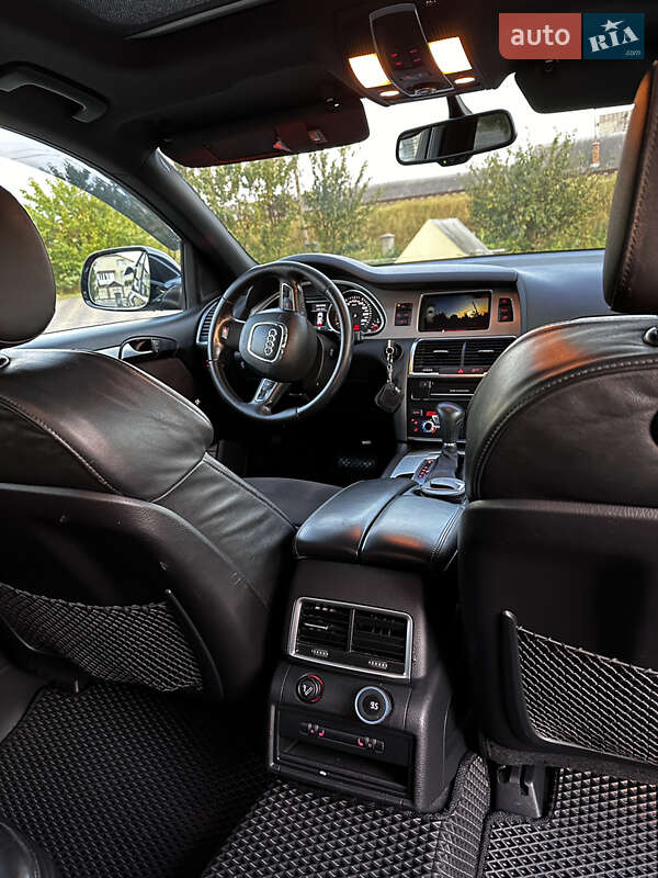 Позашляховик / Кросовер Audi Q7 2010 в Самборі
