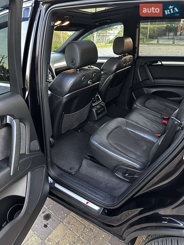 Позашляховик / Кросовер Audi Q7 2010 в Самборі