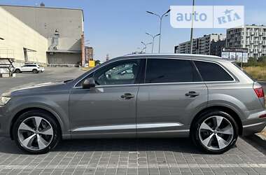 Позашляховик / Кросовер Audi Q7 2016 в Львові