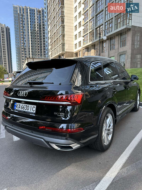 Внедорожник / Кроссовер Audi Q7 2022 в Киеве