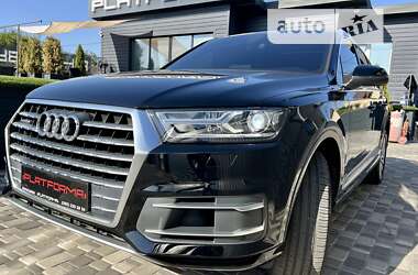 Внедорожник / Кроссовер Audi Q7 2016 в Киеве