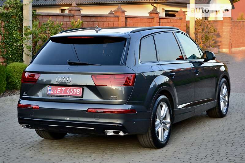 Позашляховик / Кросовер Audi Q7 2019 в Рівному