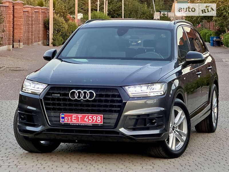 Позашляховик / Кросовер Audi Q7 2019 в Рівному