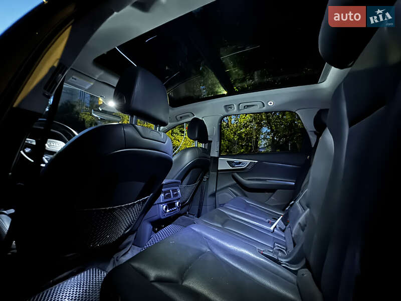Внедорожник / Кроссовер Audi Q7 2018 в Львове