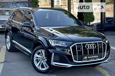 Внедорожник / Кроссовер Audi Q7 2022 в Киеве