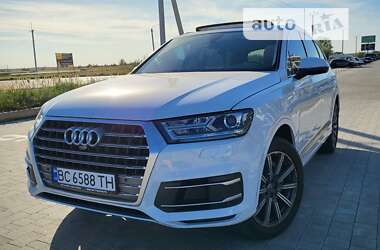 Позашляховик / Кросовер Audi Q7 2017 в Львові