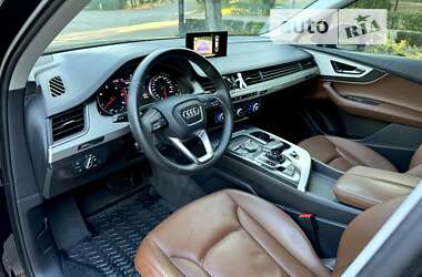 Внедорожник / Кроссовер Audi Q7 2016 в Киеве