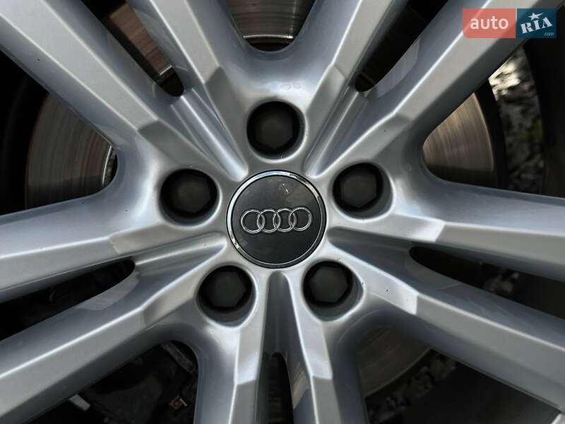 Позашляховик / Кросовер Audi Q7 2015 в Рівному фото 76 Позашляховик / Кросовер Audi Q7 2015 в Рівному