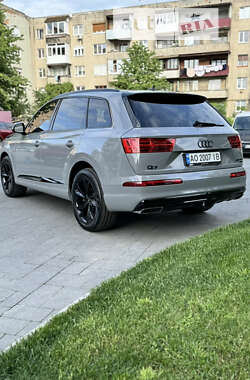 Позашляховик / Кросовер Audi Q7 2016 в Тячеві