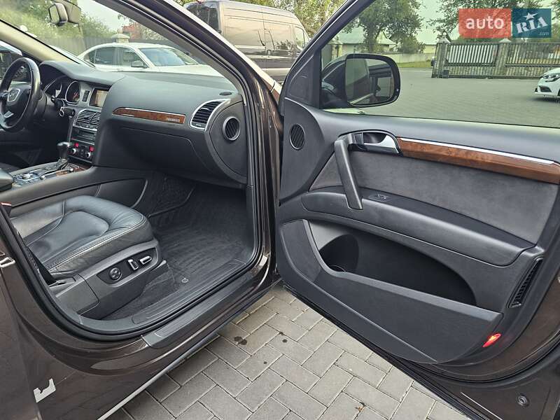 Позашляховик / Кросовер Audi Q7 2012 в Коломиї
