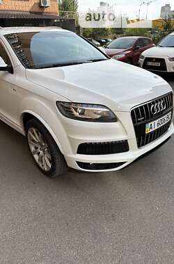 Позашляховик / Кросовер Audi Q7 2012 в Києві