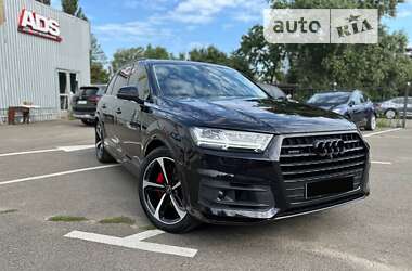 Позашляховик / Кросовер Audi Q7 2017 в Києві