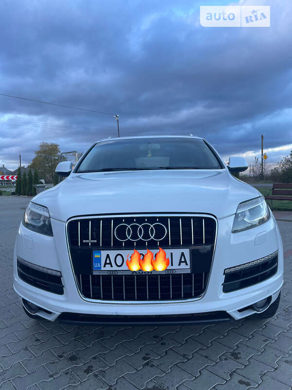 Внедорожник / Кроссовер Audi Q7 2012 в Ужгороде