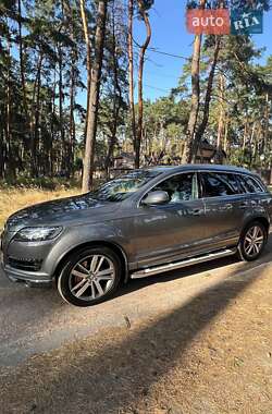 Позашляховик / Кросовер Audi Q7 2013 в Чернігові