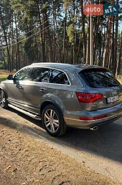 Позашляховик / Кросовер Audi Q7 2013 в Чернігові