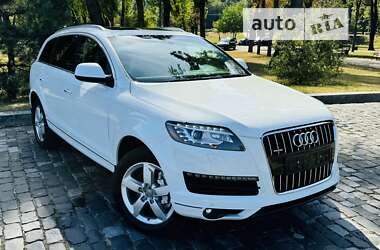 Внедорожник / Кроссовер Audi Q7 2014 в Киеве