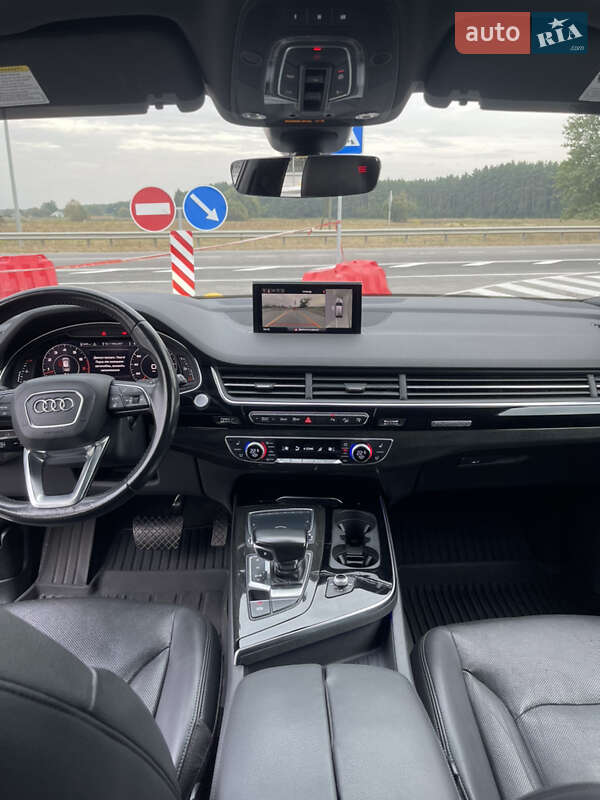Позашляховик / Кросовер Audi Q7 2017 в Бродах