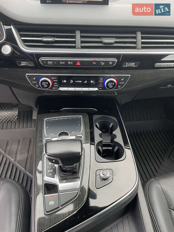 Позашляховик / Кросовер Audi Q7 2017 в Бродах