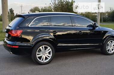 Позашляховик / Кросовер Audi Q7 2012 в Рівному