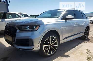 Audi Q7 2021