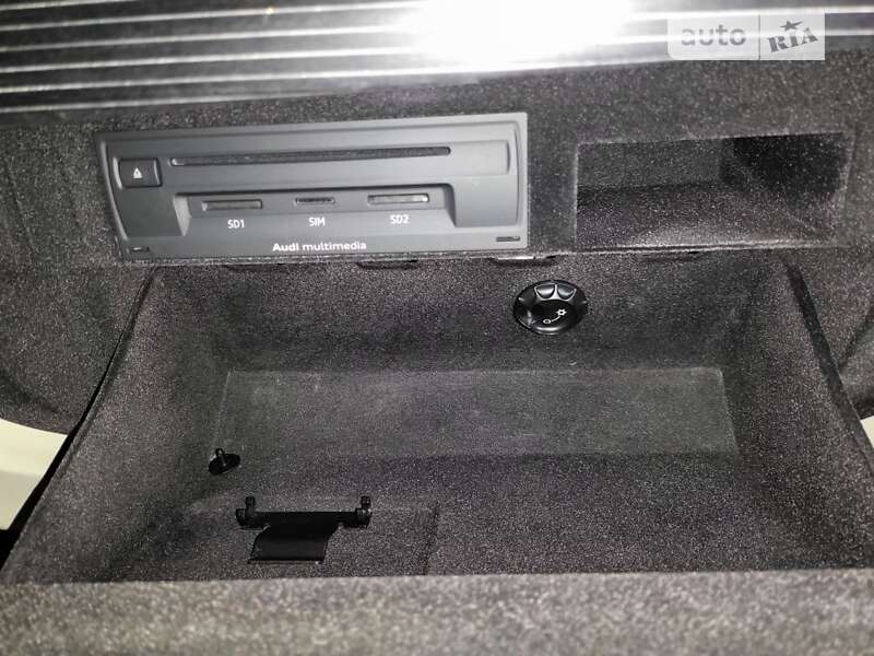 Позашляховик / Кросовер Audi Q7 2016 в Києві фото 16 Позашляховик / Кросовер Audi Q7 2016 в Києві