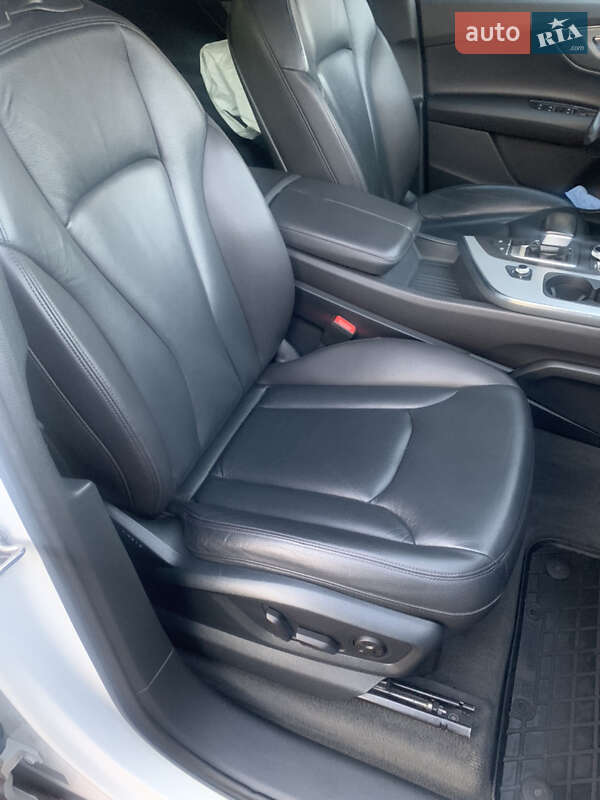 Внедорожник / Кроссовер Audi Q7 2015 в Тернополе