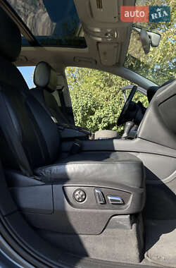 Внедорожник / Кроссовер Audi Q7 2011 в 