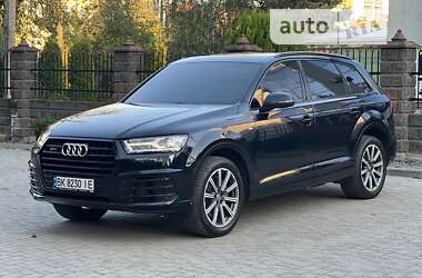 Внедорожник / Кроссовер Audi Q7 2016 в Ровно