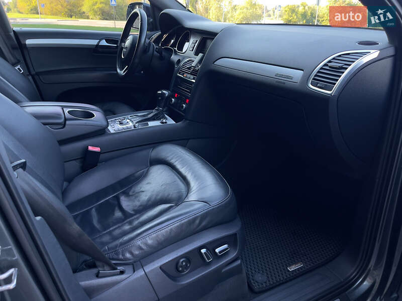 Внедорожник / Кроссовер Audi Q7 2014 в Виннице