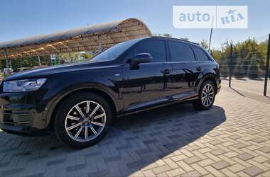 Позашляховик / Кросовер Audi Q7 2018 в Полтаві