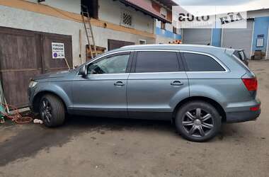 Позашляховик / Кросовер Audi Q7 2006 в Ужгороді