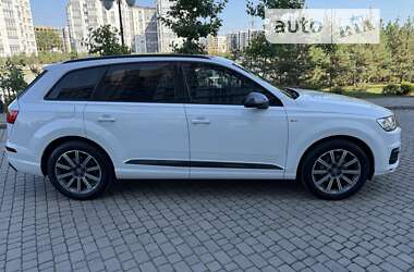 Внедорожник / Кроссовер Audi Q7 2017 в Ивано-Франковске