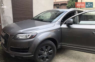 Внедорожник / Кроссовер Audi Q7 2013 в 
