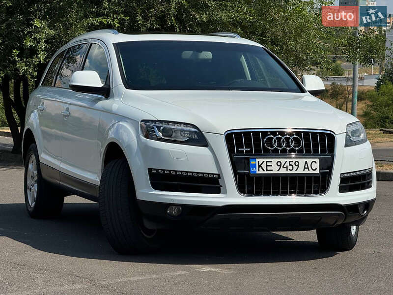 Позашляховик / Кросовер Audi Q7 2013 в Сумах