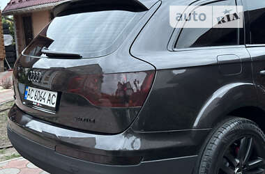 Позашляховик / Кросовер Audi Q7 2007 в Вараші