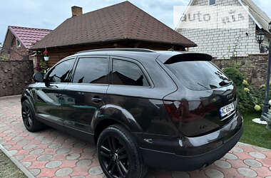 Позашляховик / Кросовер Audi Q7 2007 в Вараші