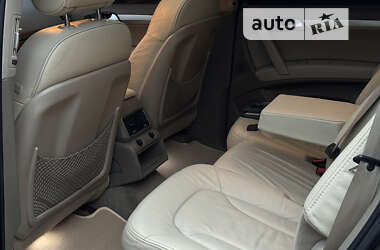 Позашляховик / Кросовер Audi Q7 2007 в Вараші