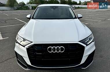 Позашляховик / Кросовер Audi Q7 2020 в Ужгороді