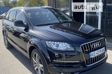 Позашляховик / Кросовер Audi Q7 2013 в Дніпрі