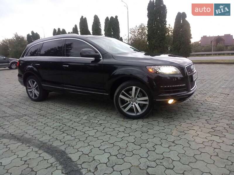 Позашляховик / Кросовер Audi Q7 2014 в Рівному