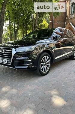 Внедорожник / Кроссовер Audi Q7 2016 в Киеве