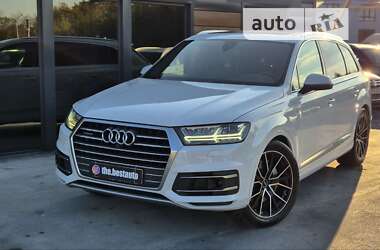 Позашляховик / Кросовер Audi Q7 2016 в Рівному