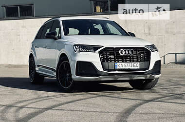 Внедорожник / Кроссовер Audi Q7 2021 в Киеве