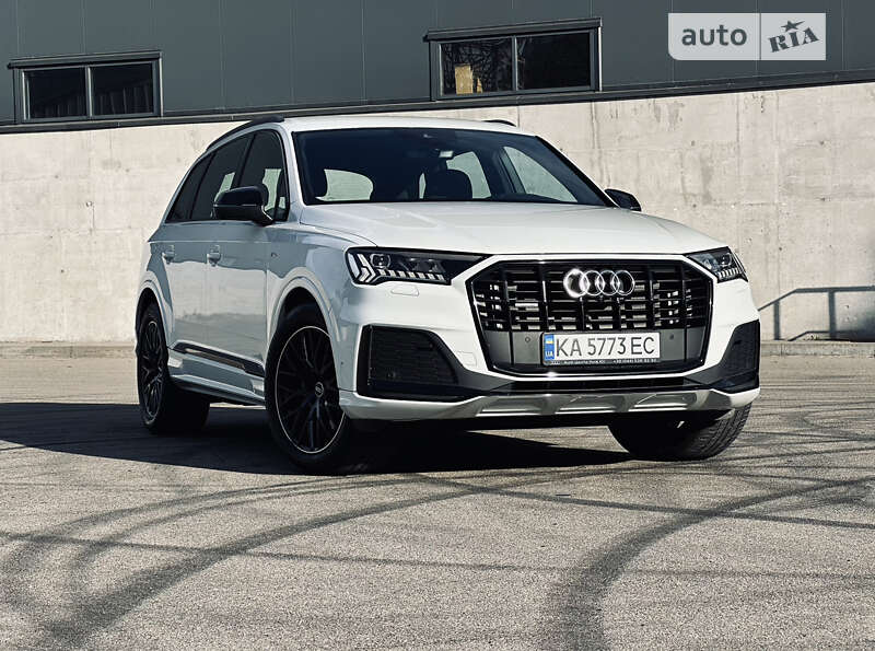 Позашляховик / Кросовер Audi Q7 2021 в Києві