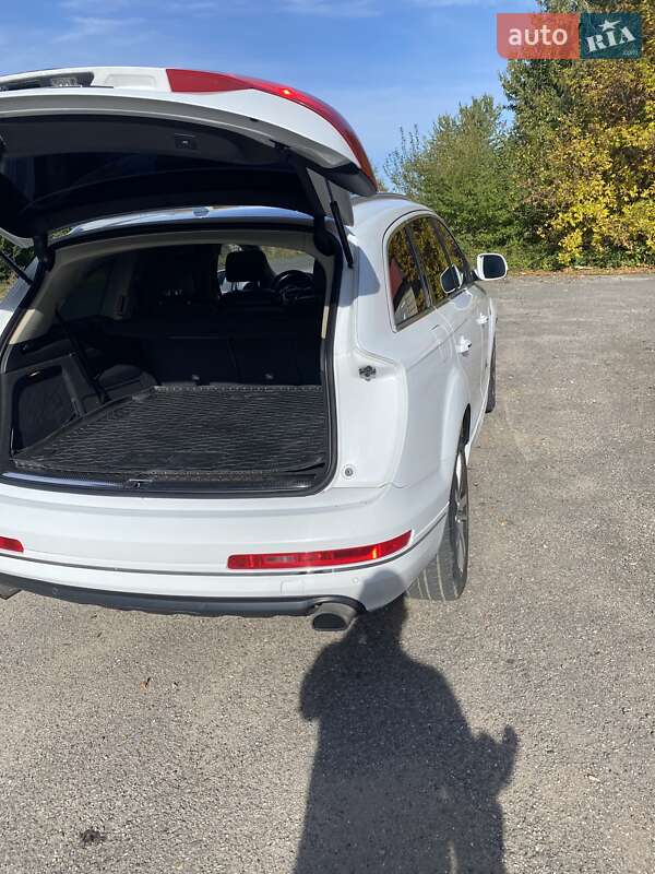 Позашляховик / Кросовер Audi Q7 2013 в Хмельницькому