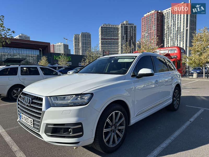 Внедорожник / Кроссовер Audi Q7 2017 в Киеве