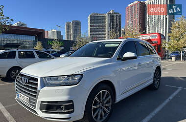 Внедорожник / Кроссовер Audi Q7 2017 в Киеве