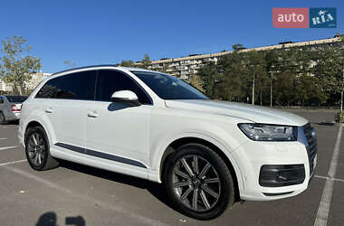 Внедорожник / Кроссовер Audi Q7 2017 в Киеве