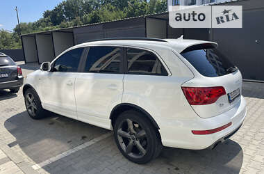 Внедорожник / Кроссовер Audi Q7 2011 в Черновцах